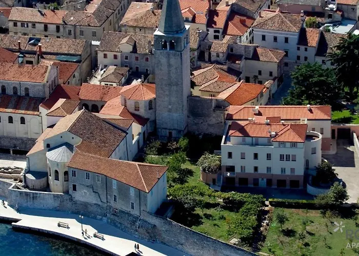 아파트 Rona Porat 2 *